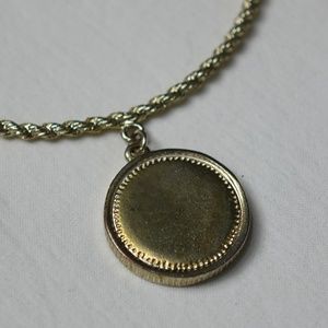 Kendra Scott Jewelry - Coin Kendra Scott charm bangle Bracelet Kendra Scott Jewelry - Coin Kendra Scott charm bangle Bracelet
